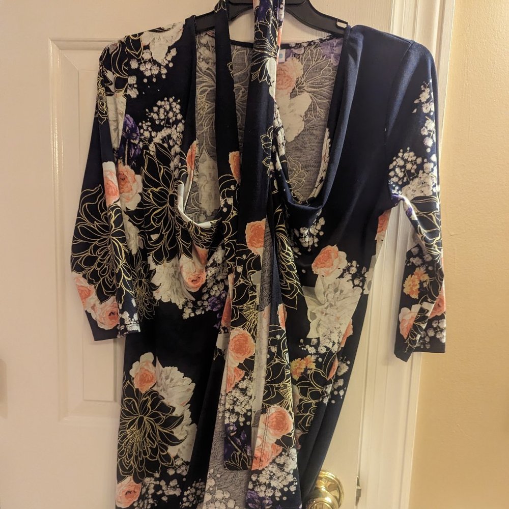 LulaRoe Michelle Wrap Dress Size Medium Navy with Flower Pattern
